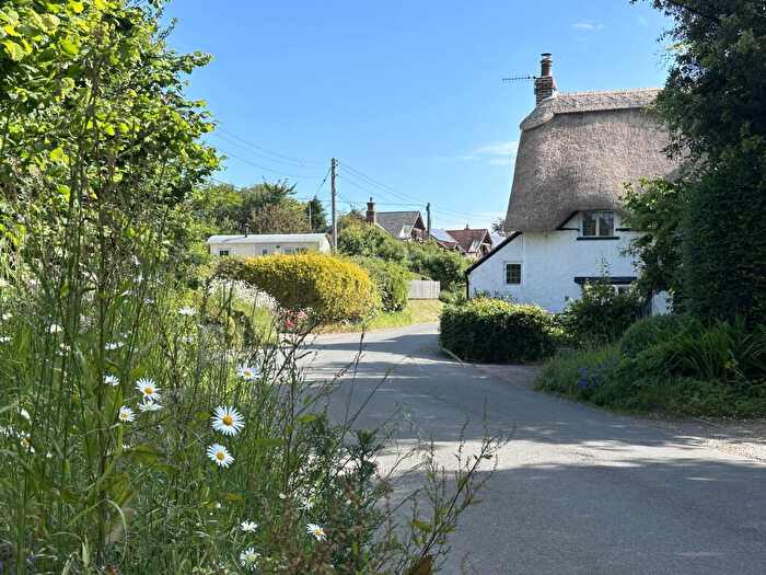 2 Bedroom Detached House To Rent In Tarrant Keyneston, Dorset, DT11