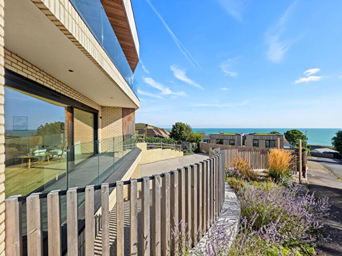 2 Bedroom Apartment For Sale In Naildown Road, Hythe, Kent, CT21