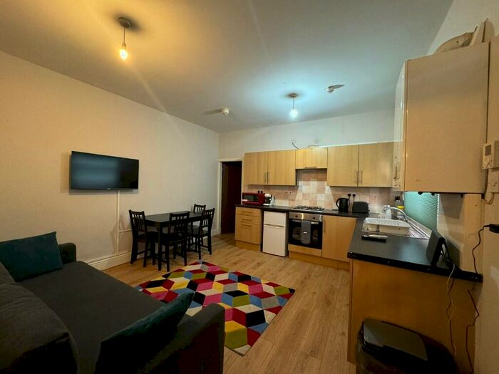 1 Bedroom Flat To Rent In Swinburne Street, Derby, Derbyshire, DE1