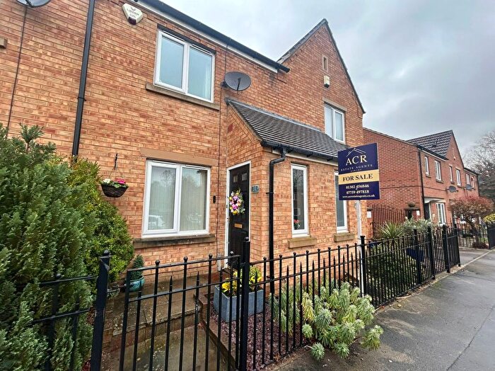 2 Bedroom Terraced House For Sale In Riverside Close, Conisbrough, DN12