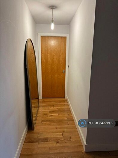 2 Bedroom Flat To Rent In Low Road, Doncaster, DN4