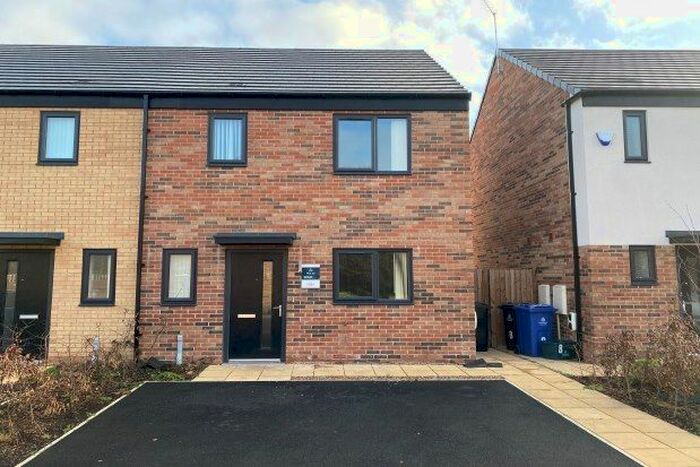 3 Bedroom Property To Rent In Pond Close, Doncaster, DN4