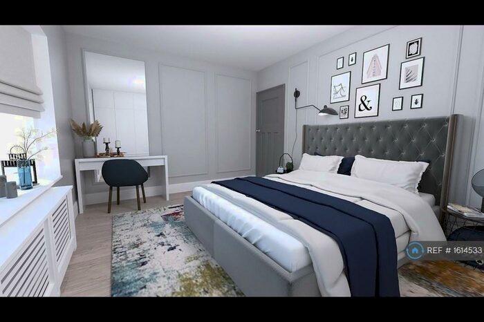 3 Bedroom Bungalow To Rent In Brampton Road, Bexleyheath, DA7