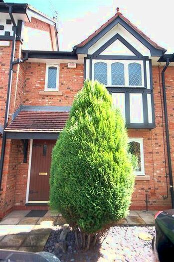 2 Bedroom Mews To Rent In Lowerbrook Lane, Worsley, M28