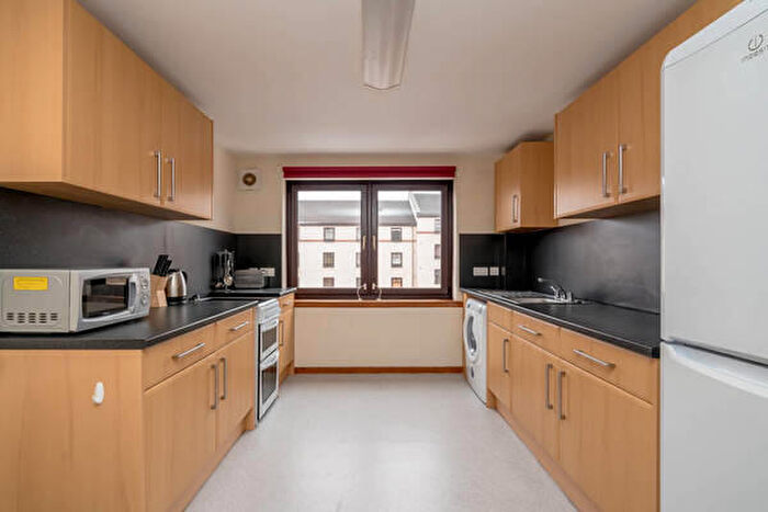 5 Bedroom Flat To Rent In L – West Bryson Road, Edinburgh, EH11