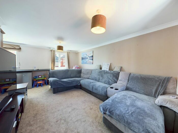 1 Bedroom Property To Rent In Nightingale Way, Walton Cardiff, Tewkesbury, GL20