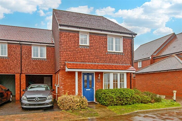 3 Bedroom Link Detached House For Sale In Nuthatch Drive, Finberry, Ashford, Kent, TN25