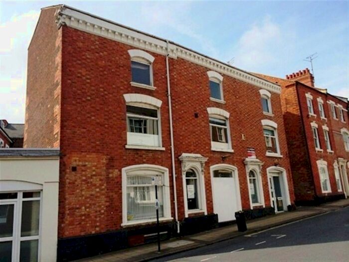 1 Bedroom Flat To Rent In Hazelwood Road, Northampton, NN1