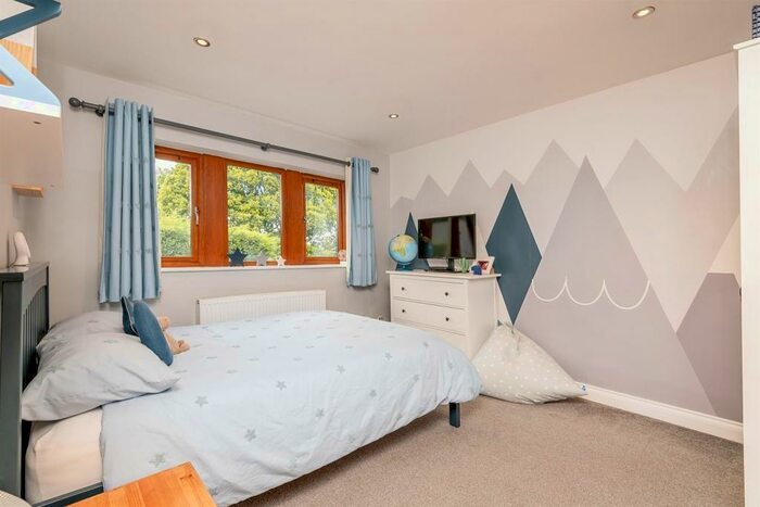 5 Bedroom Detached House For Sale In White Wells Court, Scholes, Holmfirth, HD9