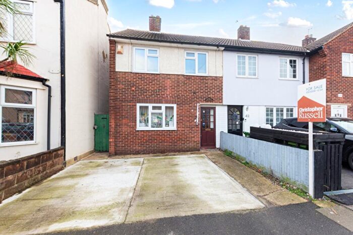 3 Bedroom Semi Detached House For Sale In Corbylands Road, Sidcup, DA15