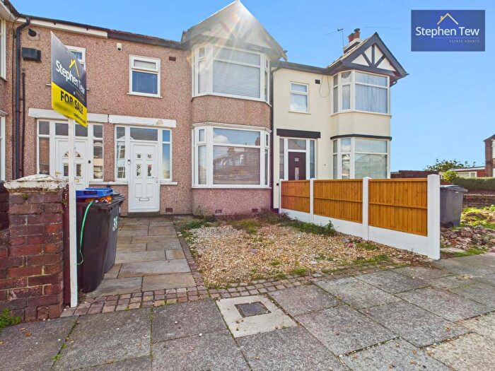 3 Bedroom Terraced House For Sale In Keasden Avenue, Blackpool, FY4