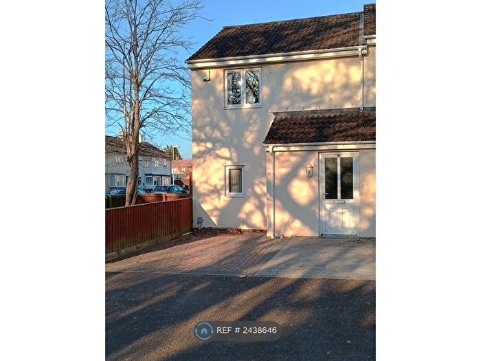 2 Bedroom Semi-Detached House To Rent In Adcombe Road, Taunton, TA2