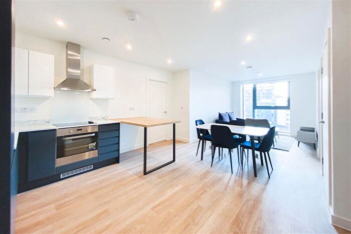 2 Bedroom Apartment To Rent In Laurence Place, Embankment West, M3