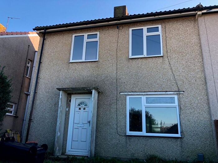 3 Bedroom Semi Detached House For Sale In Staplefield Drive, Brighton, East Sussex, BN2