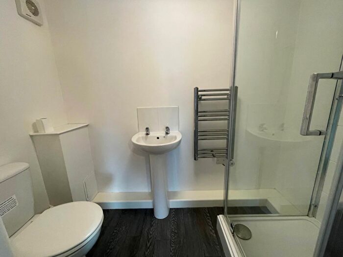 1 Bedroom Flat To Rent In Murston Road, Sittingbourne, ME10