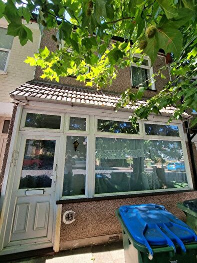 2 Bedroom Terraced House For Sale In Basildon Road, London, SE2