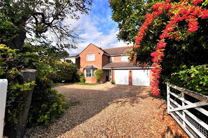 4 Bedroom Detached House To Rent In West End, Cholsey, OX10