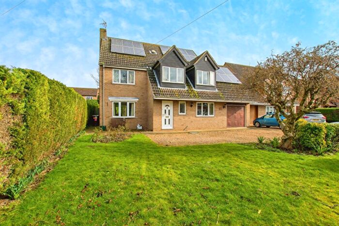 4 Bedroom Detached House For Sale In Station Road, Swineshead, Boston, PE20