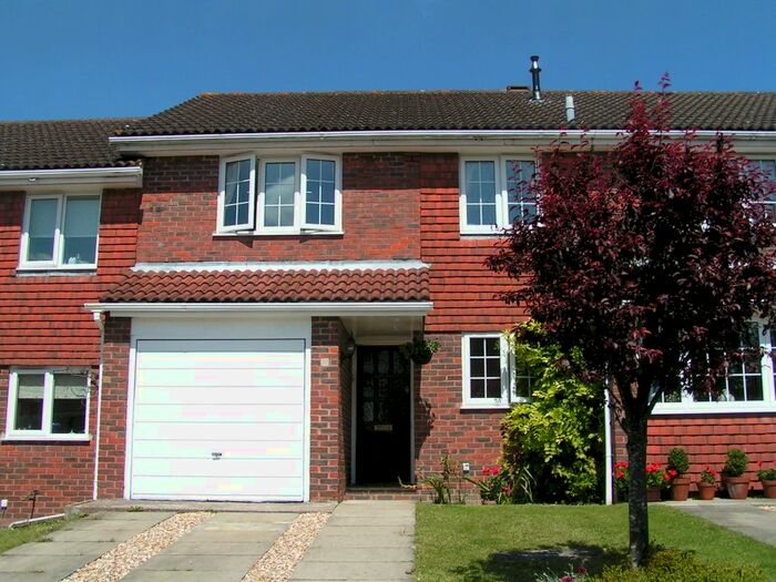 3 Bedroom Terraced House To Rent In Hasted Drive, Alresford, SO24