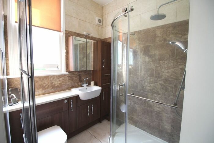 1 Bedroom Flat To Rent In Hammersmith Grove, Hammersmith, W6