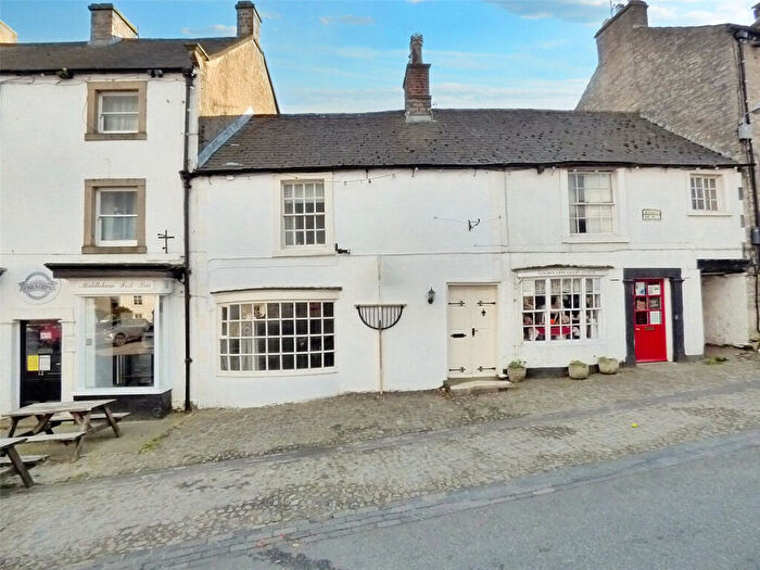 2 Bedroom Terraced House For Sale In The Stable Door Market Place, Middleham, DL8