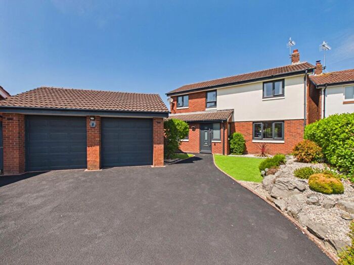 4 Bedroom Detached House For Sale In Richards Croft, Great Boughton, CH3