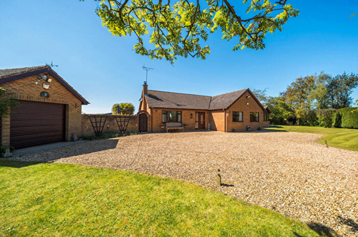 5 Bedroom Bungalow For Sale In Wood Lane, Fleet, Holbeach, PE12