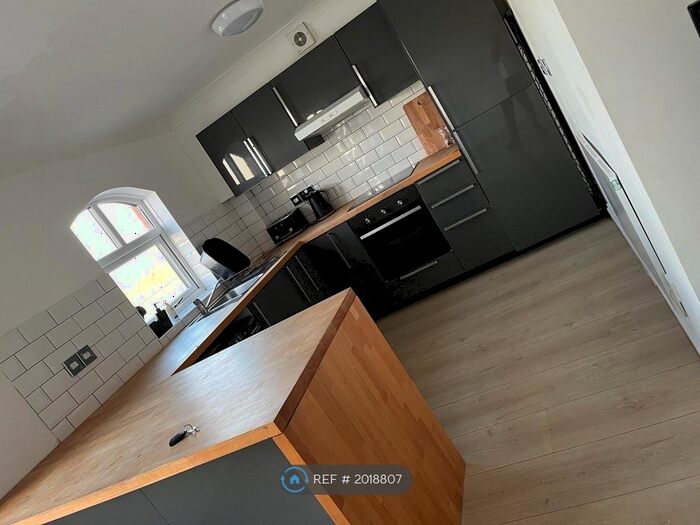 2 Bedroom Flat To Rent In South Pier Road, Ellesmere Port, CH65