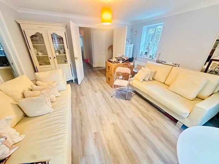 2 Bedroom Flat To Rent In Horsley Road, Streetly, Sutton Coldfield, B74