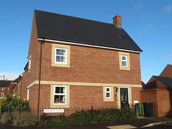 3 Bedroom Semi-Detached House To Rent In Horsley Close, Redhouse, SN25