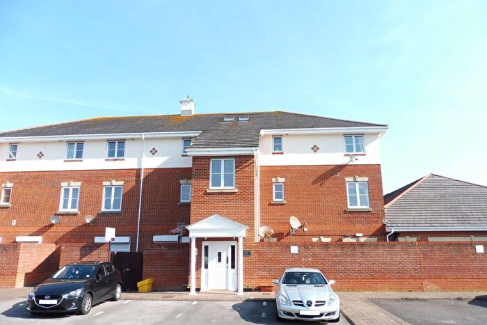 2 Bedroom Flat To Rent In Dartmouth Court, Gosport, PO12