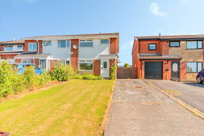 3 Bedroom Semi-Detached House For Sale In Tiverton Drive, Briercliffe, Burnley, Lancashire, BB10