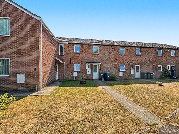 3 Bedroom Terraced House For Sale In Lindsey Way, Stowmarket, IP14