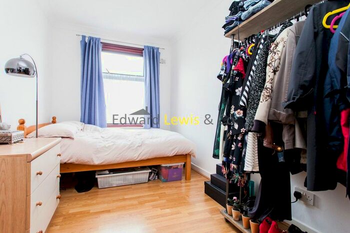 2 Bedroom Flat To Rent In Batley Place, London, N16