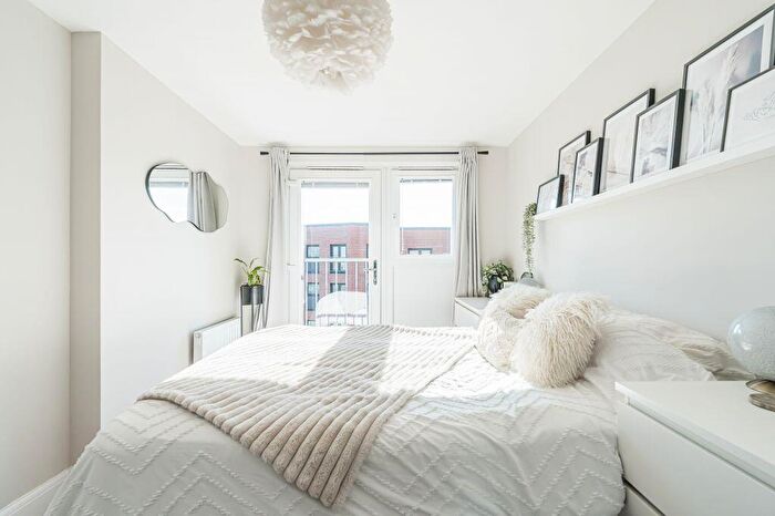 2 Bedroom Flat For Sale In / Haig Lane, Edinburgh, EH6