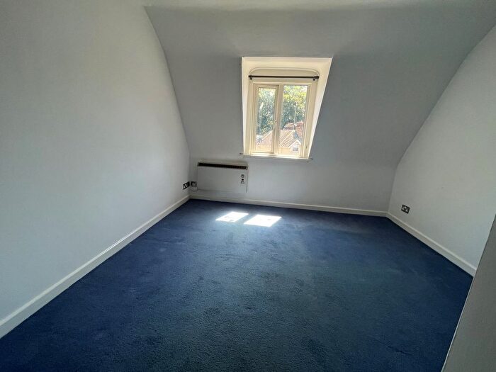 1 Bedroom Flat To Rent In Old Christchurch Road, Bournemouth, BH1