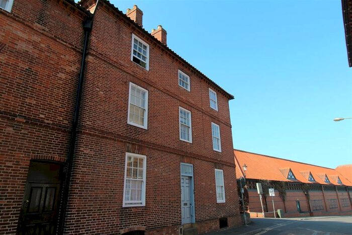 1 Bedroom Flat To Rent In Wilson Street, Newark, NG24