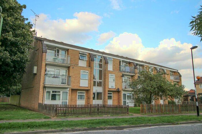 1 Bedroom Flat To Rent In George Lambton Avenue, Newmarket, Suffolk, CB8