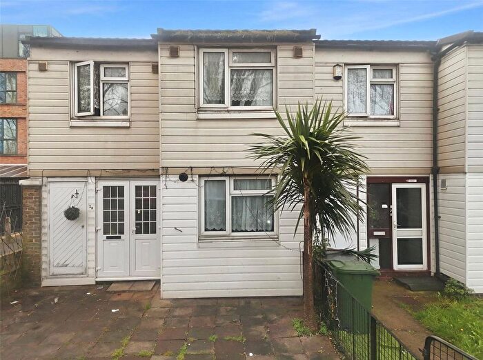 3 Bedroom Detached House For Sale In Muir Street, North Woolwich, Newham, London, E16