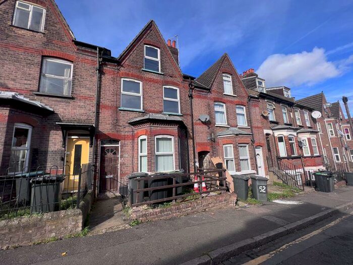 1 Bedroom Flat To Rent In Buxton Road, Luton, LU1