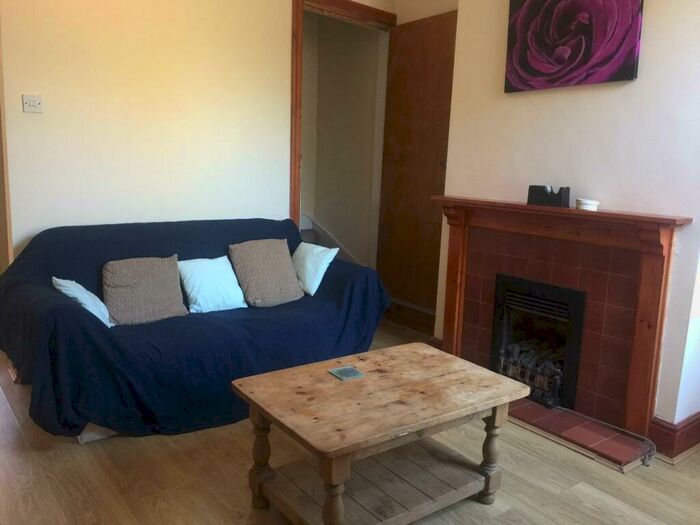 2 Bedroom Terraced House To Rent In Gleave Road, Selly Oak, Birmingham, B29