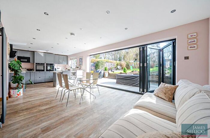 4 Bedroom Semi-Detached House For Sale In East Carlton Park, East Carlton, Market Harborough, LE16