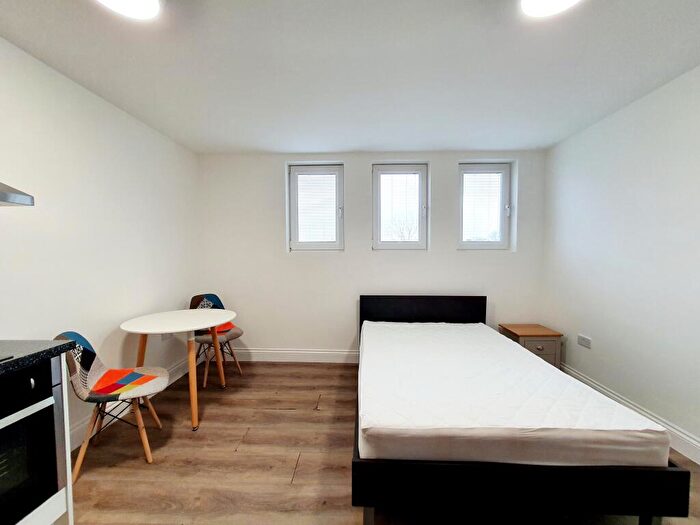 Studio To Rent In Woolwich, SE18