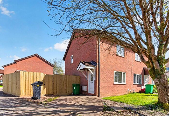 2 Bedroom End Of Terrace House To Rent In Whiteacre Close, Thornhill, Cardiff, CF14