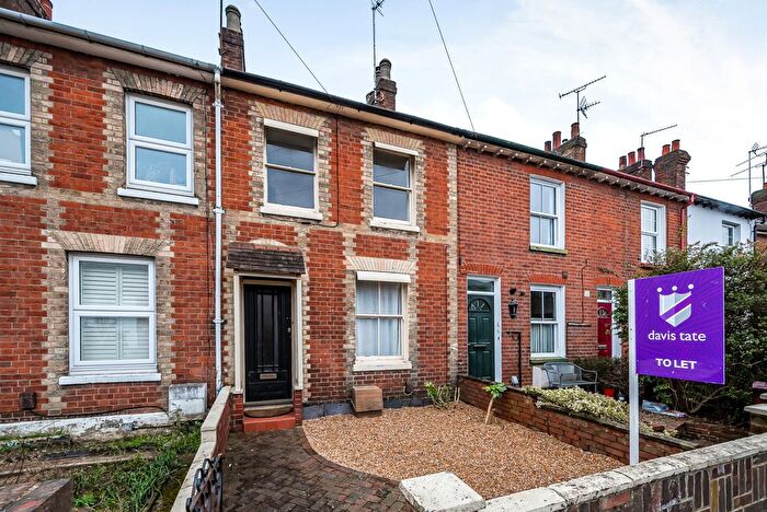 2 Bedroom Terraced House To Rent In Princes Street, Reading, Berkshire, RG1