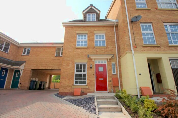 3 Bedroom End Of Terrace House To Rent In Meadow Way, Stafford, Staffordshire, ST17