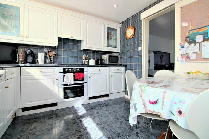 3 Bedroom Terraced House To Rent In Deerswood Avenue, Hatfield, AL10