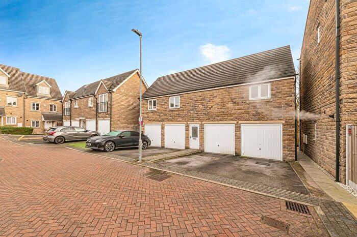 2 Bedroom Terraced House For Sale In Highfield Chase, Dewsbury, WF13