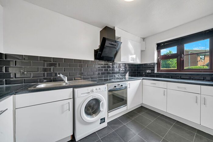 2 Bedroom Flat For Sale In Orchid Close, Abridge, Romford, RM4