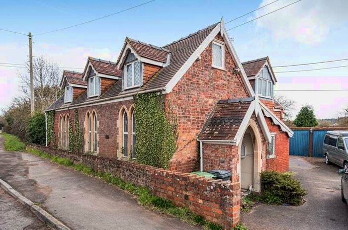 5 Bedroom Property For Sale In Main Road, Woodford, Berkeley, GL13